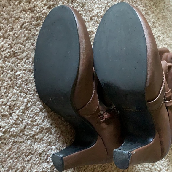 Boots - Picture 6 of 6